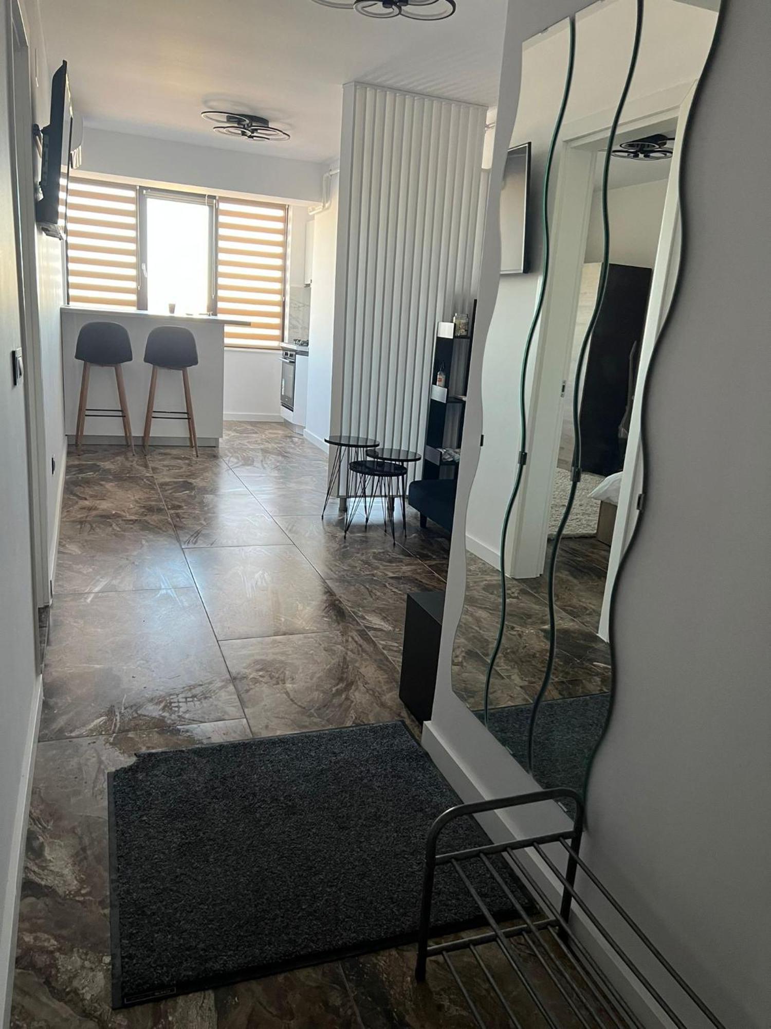 Apartament Bloc Nou - Self Check In - Free Parking Craiova Exterior foto